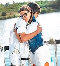POZE - mary - LAURA ESQUIVEL