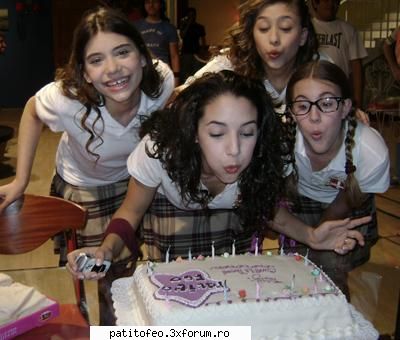 POZE - JOSE Y SUS AMIGAS - THELMA FARDIN